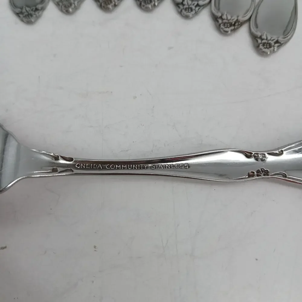 8X SF Oneida Community CHATELAINE Salad Forks Stainless Betty Crocker
